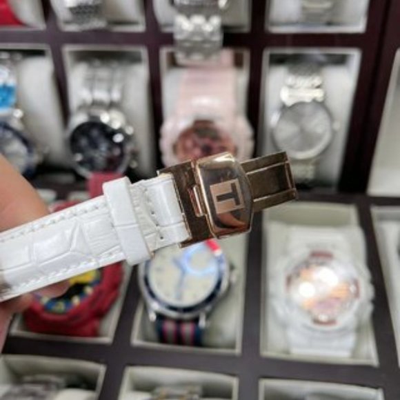Swiss Tissot watch main image 6